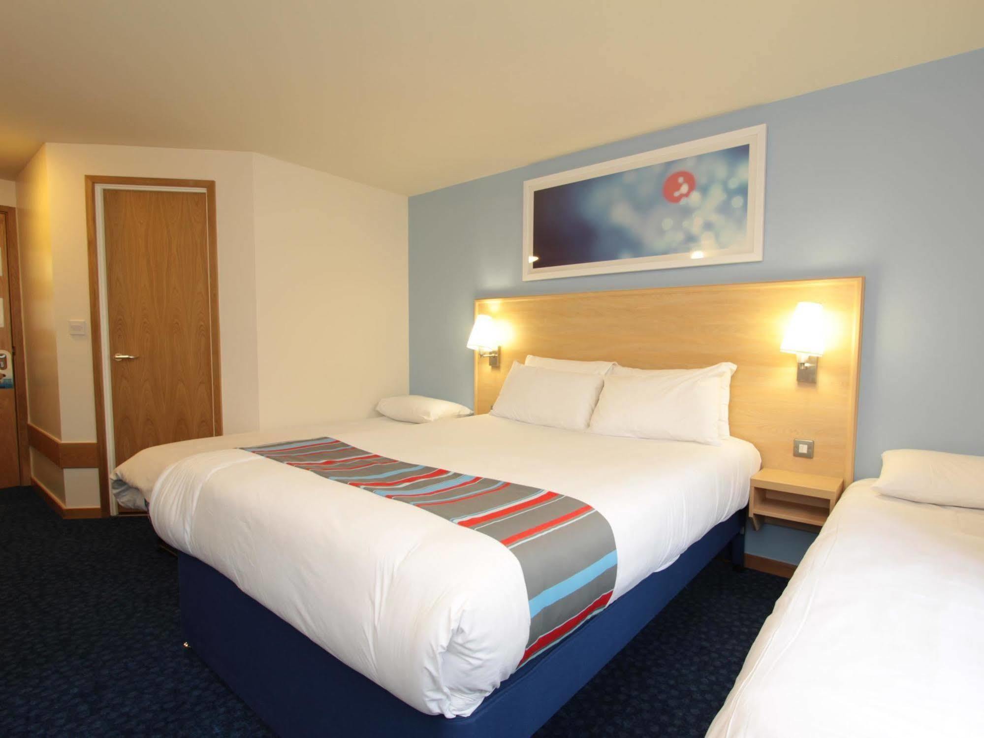 Travelodge Aberdeen Central Zewnętrze zdjęcie