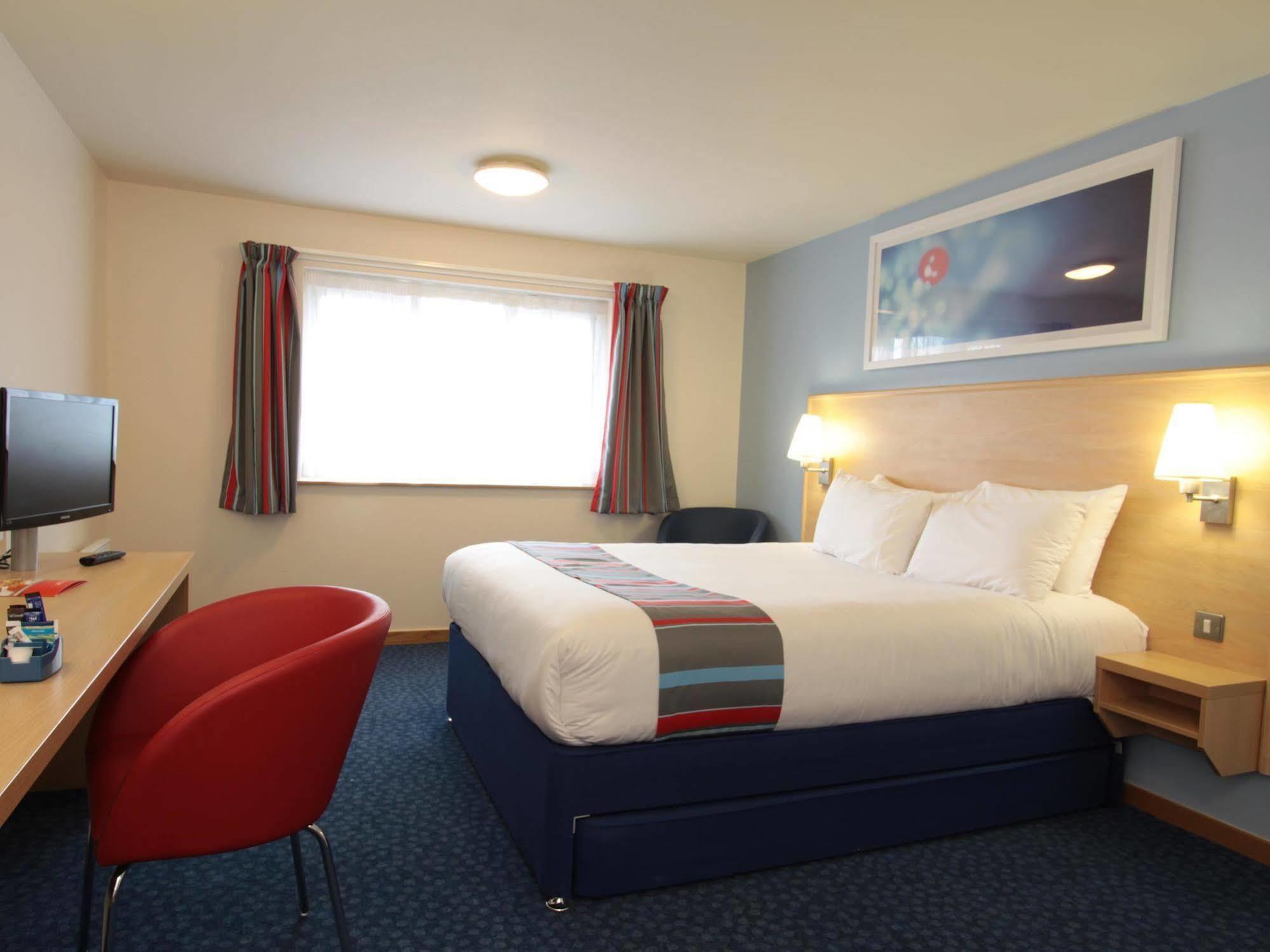 Travelodge Aberdeen Central Zewnętrze zdjęcie